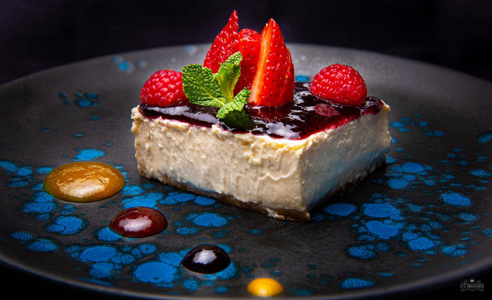 La Galana cheese cake with: blueberries or strawberry or peach jam
